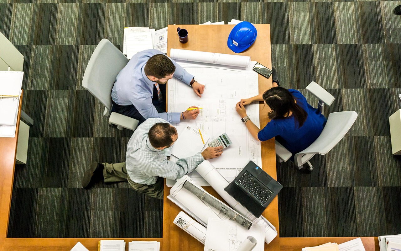 Consultants working with a client team